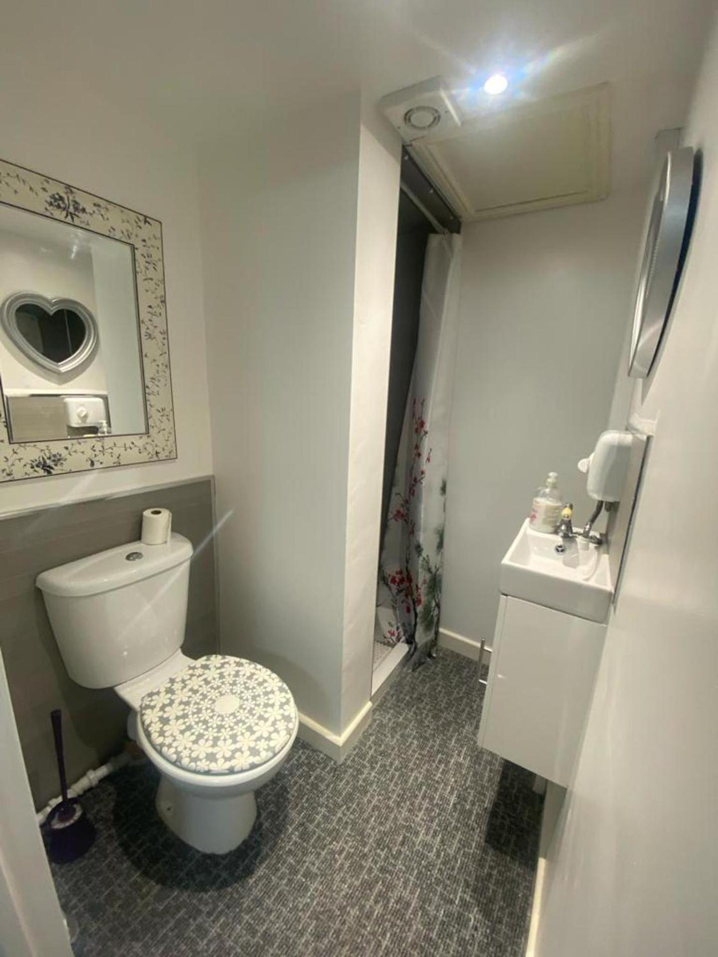Beautiful 3-Bed Apartment In Merthyr Tydfil Exterior foto